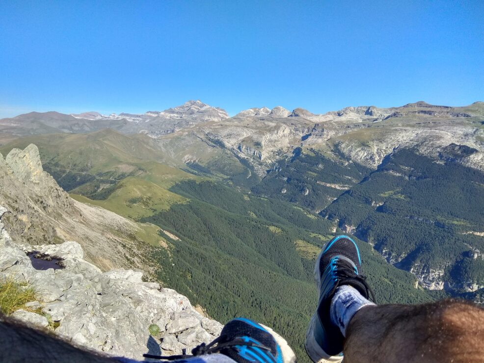 Enjoy the Aragonese Pyrenees month by month